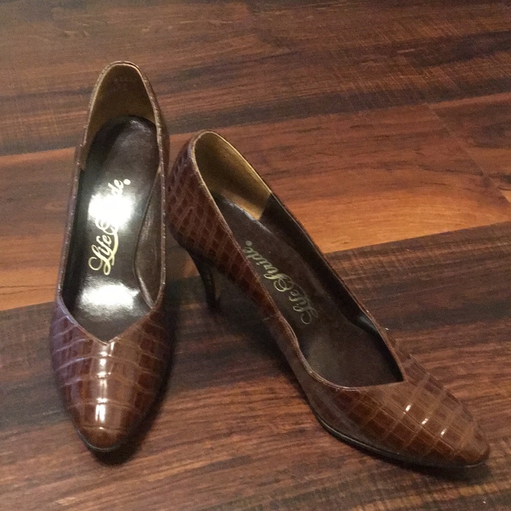 Vintage split leather heels